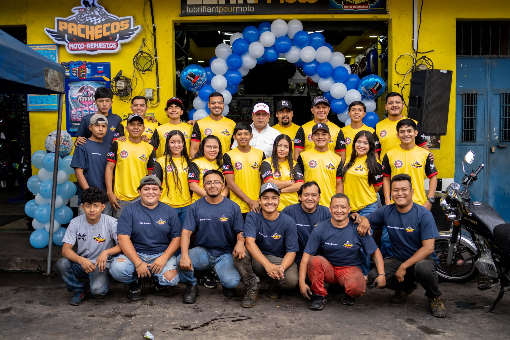 Equipo de Pachecos Moto-Repuestos